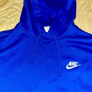 Mens Nike blue hoodie size medium bought for 90 selling for 50 great condition